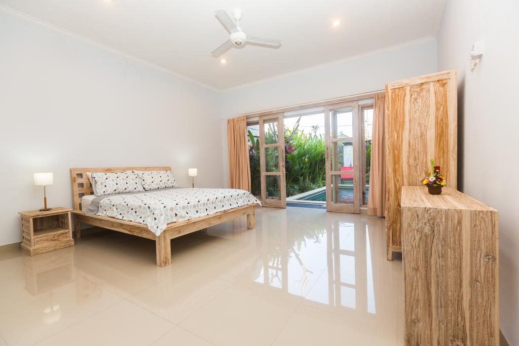 Castro Villa Seminyak Extérieur photo