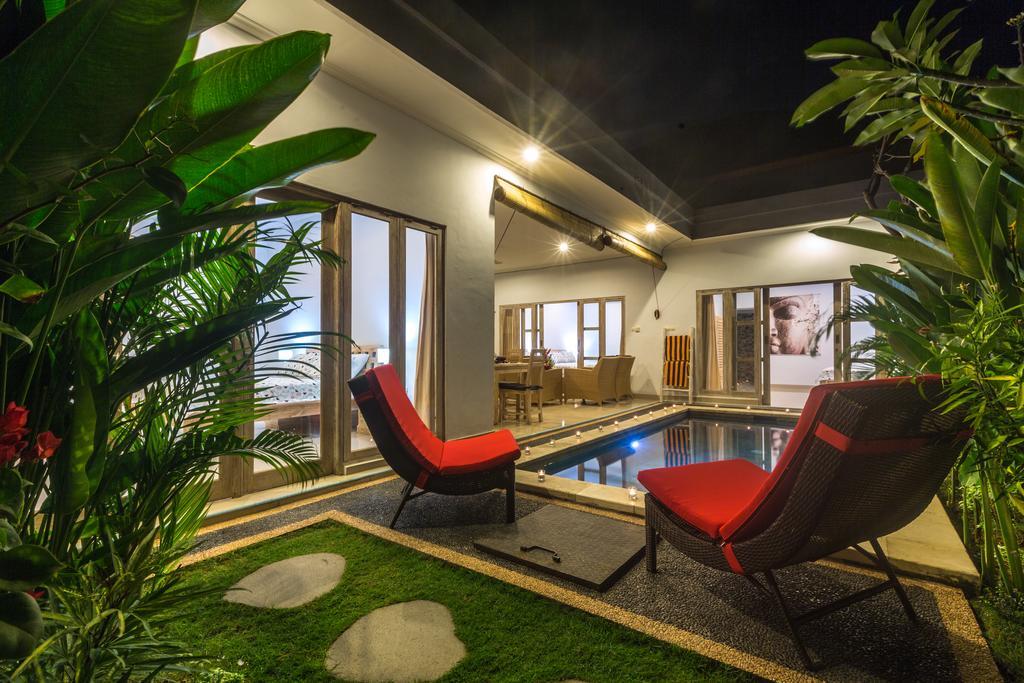 Castro Villa Seminyak Extérieur photo