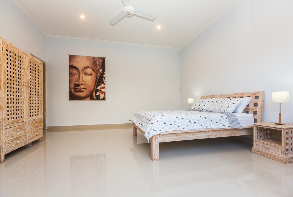 Castro Villa Seminyak Extérieur photo